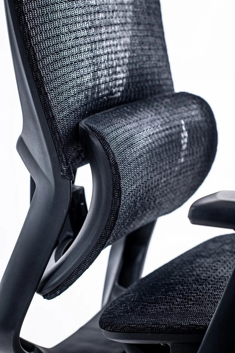 Офисное кресло с регулировкой подлокотников 022A black 11