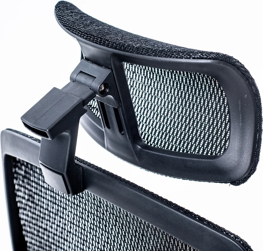 Офисное кресло с регулировкой подлокотников 022A black 17